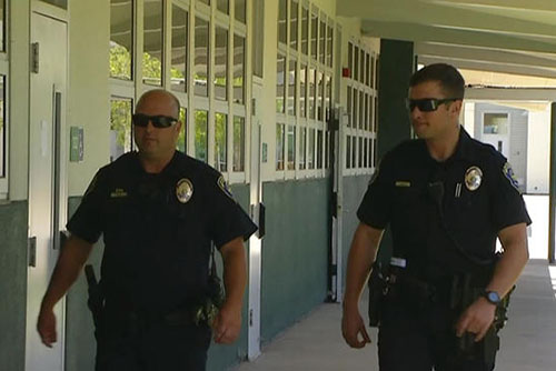SECURITY GUARDS / OFFICERS